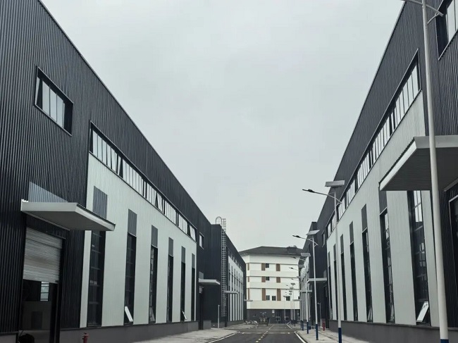 1761574593418753.jpg 333333.jpg